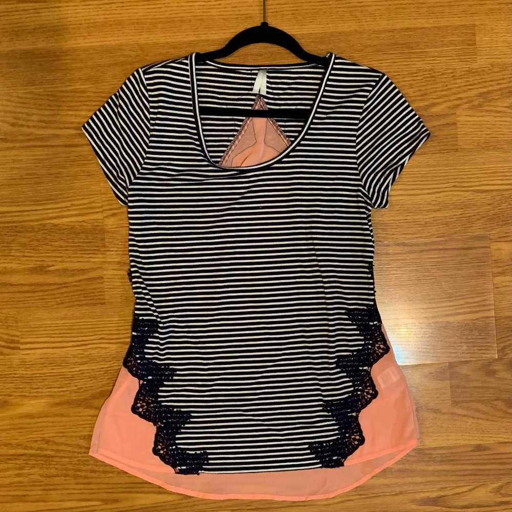 Striped Vanity Top Size Medium